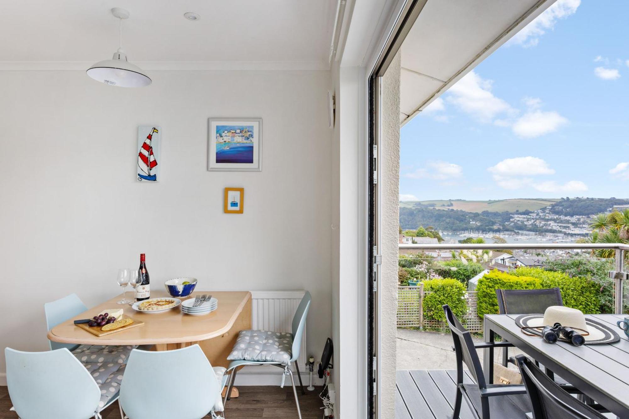 15 Churchfields - Bungalow With Estuary Views And Parking Dartmouth Exterior foto